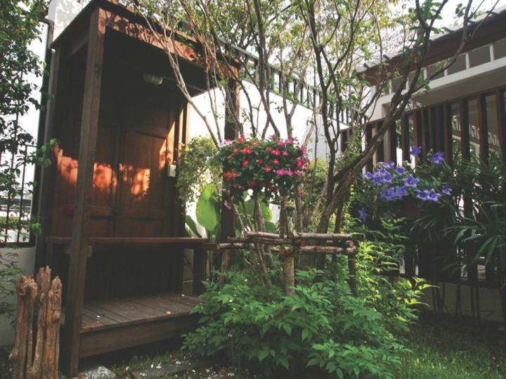 Baan Pra Nond Bed & Breakfast Bangkok Dış mekan fotoğraf